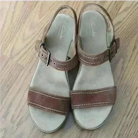 Clarks Artisan Aisley Orchid Platform Wedge Sandals Tan Suede Neutral Two Tone - Picture 4 of 11